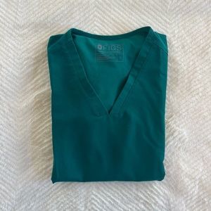 Figs Hunter Green Double Pocket Scrub Top